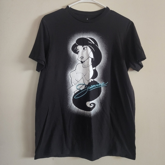 Disney Princess Jasmine t-shirt size medium - Picture 1 of 5